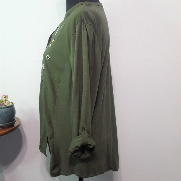 RXB Button Down Tribal Embroidered Shirt Size XL - Picture 4 of 8